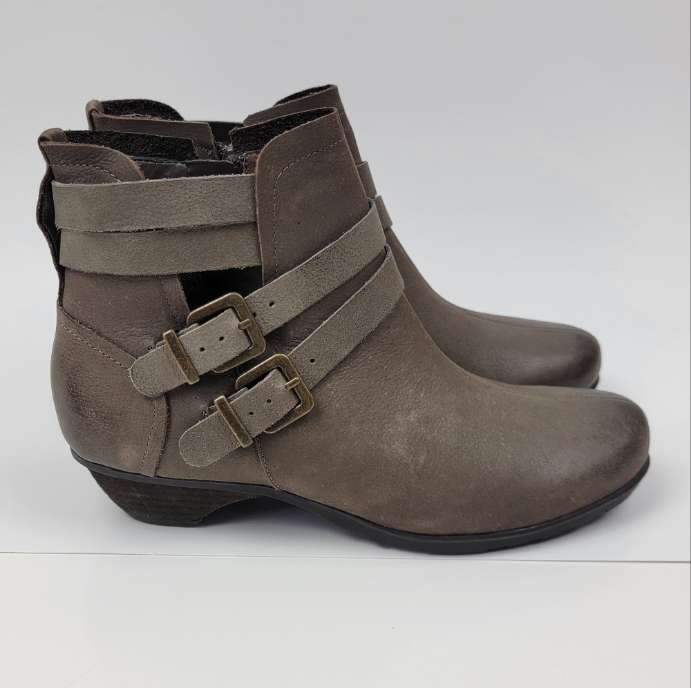 Abeo Nadia Buckle Cut Out Boots 7.5 NEW - Picture 4 of 12